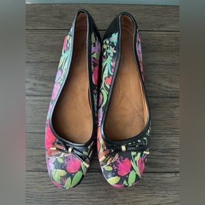 Floral ballet flat shoes from naturalizer .size 9